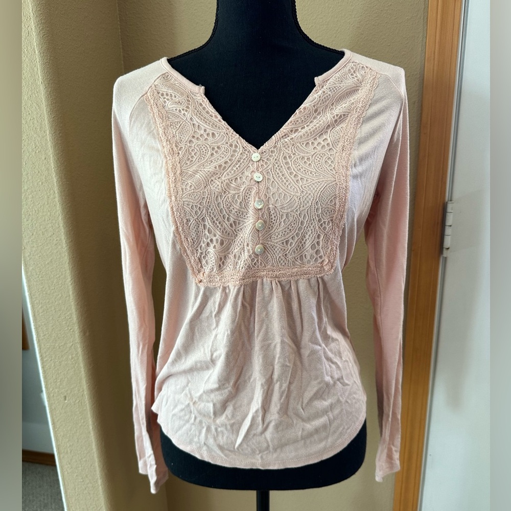 American Rag long sleeve blouse. Women’s size small.